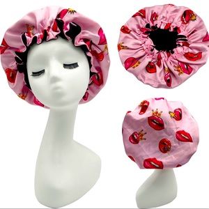 Adult Reversible Bonnet “Lips”